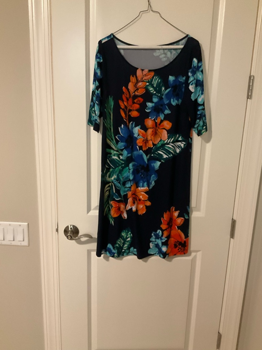 Tommy Bahamas women’s dress
Medium like new